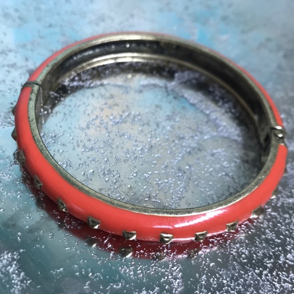 Premier Design Bangle - Picture 3 of 4